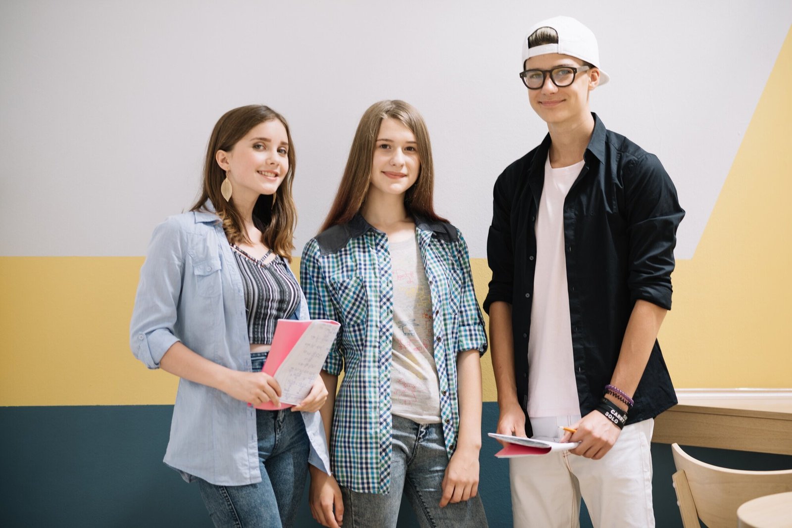 Top 30 UK Undergraduate Scholarships for UK and International Students | 2026 Guide